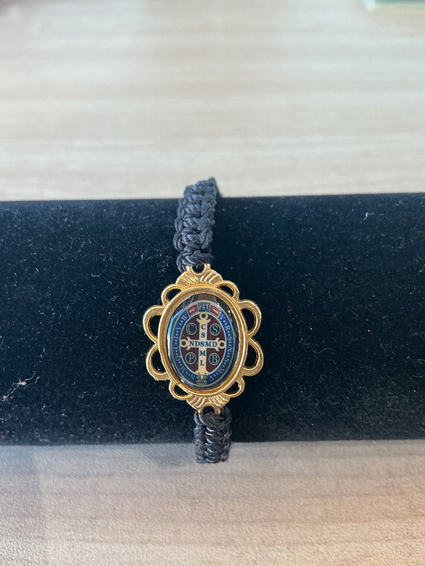 Brazalete de hilo - San Benito