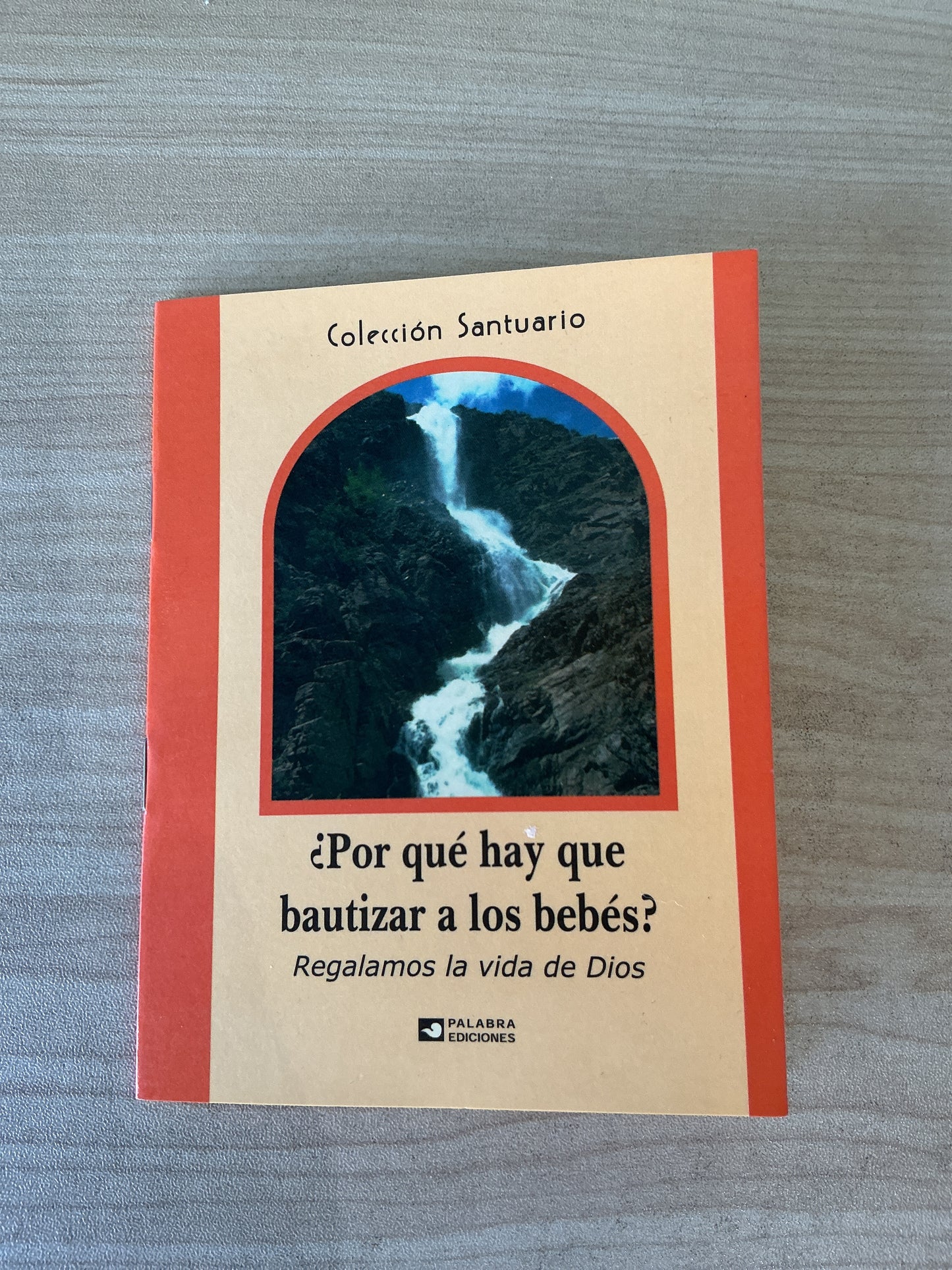 ¿Por qué hay que bautizar a los bebés?