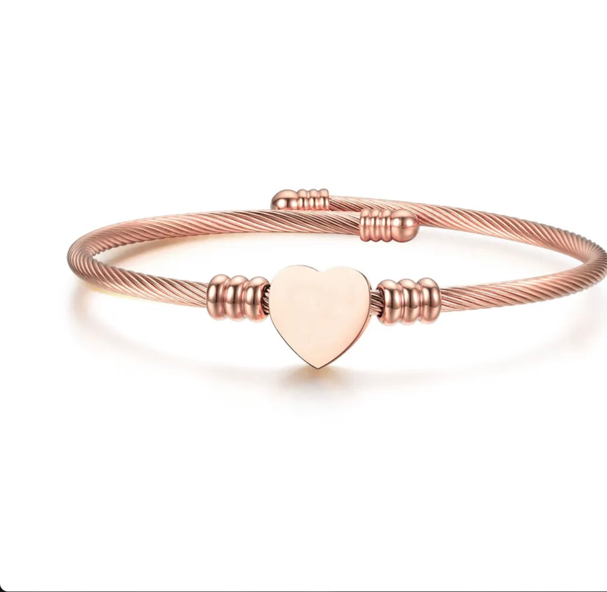 Brazalete De Cable De Acero Inoxidable Con Colgante De Corazón