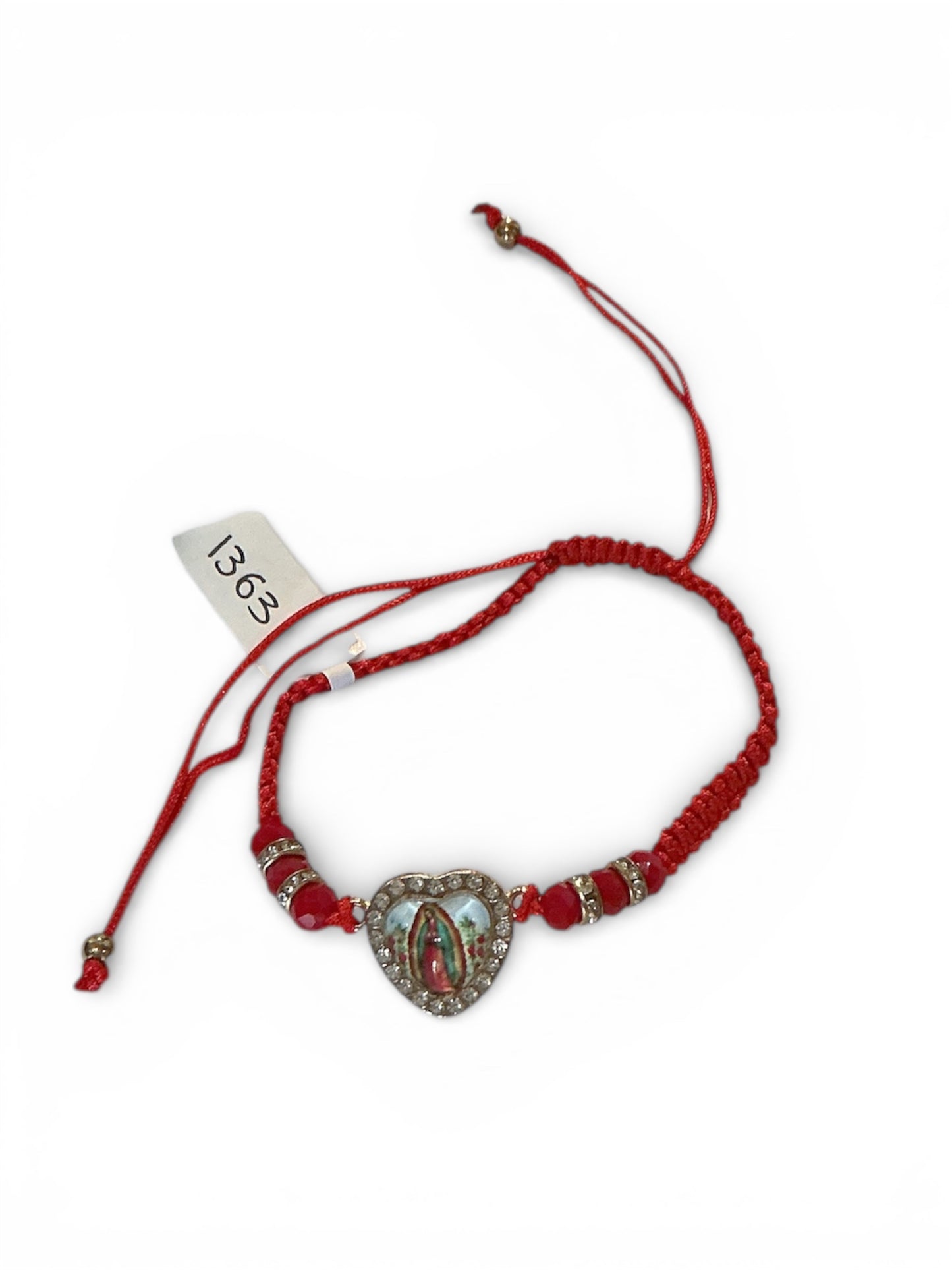 Pulsera de hilo roja encapsulada en forma de corazon de la Virgen de Guadalupe