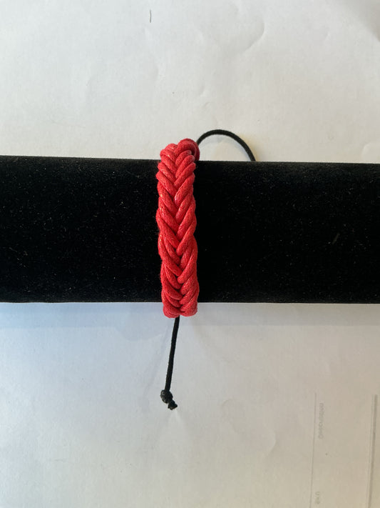 Brazalete Trenzado de color rojo con cintas negras