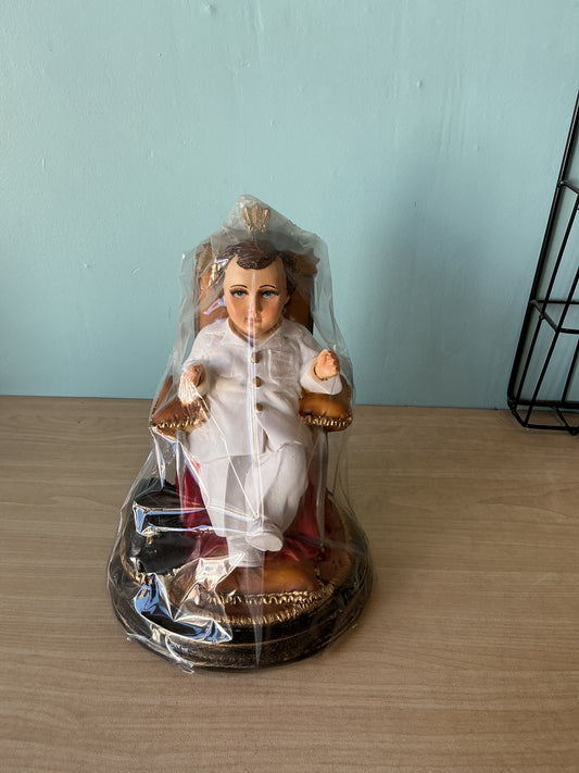 Niño Doctor con base 8.50"H