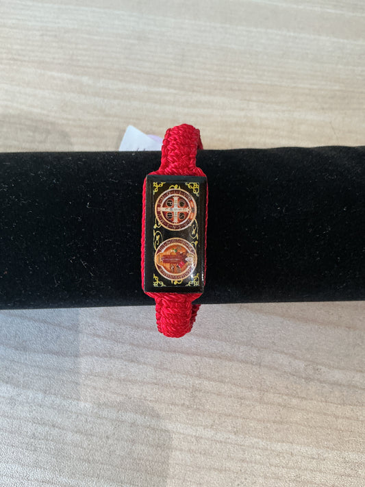 Pulsera de hilo rojo, madera con resina de San Benito