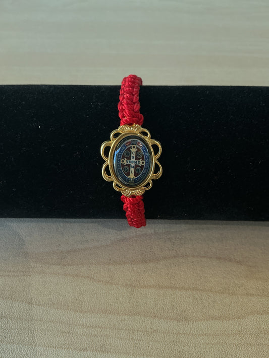 Pulsera de hilo con resina - San Benito