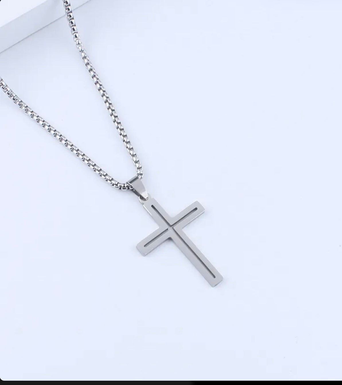 Collar Con Colgante De Cruz Hueca De Acero Inoxidable