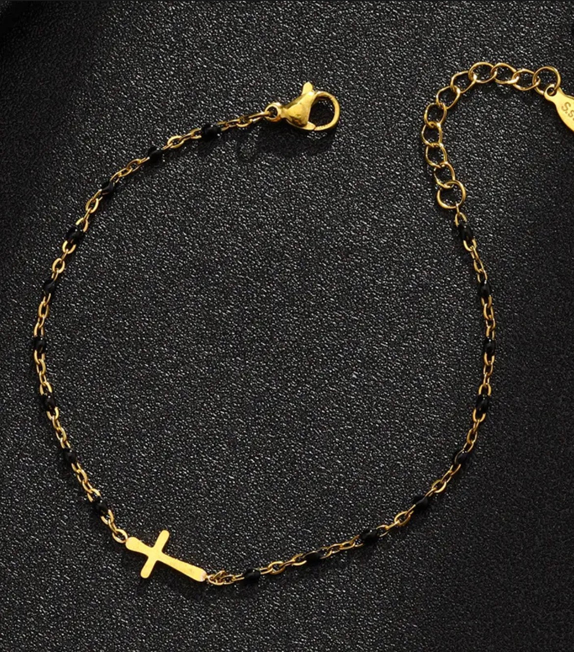 Pulsera Con Colgante De Cruz De Acero Inoxidable