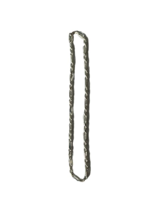 Silver Chain 17.5"H