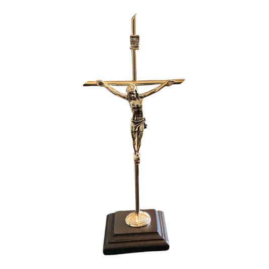 CRISTO CON BASE 7”