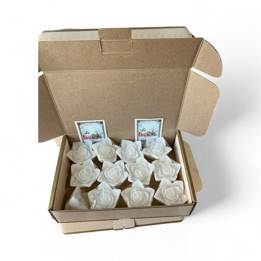 12 Devotional White Candles Divine Providence Box flower design /12 Veladoras Devocionales de la Divina Providencia diseño de flor color blanco - bilingüe