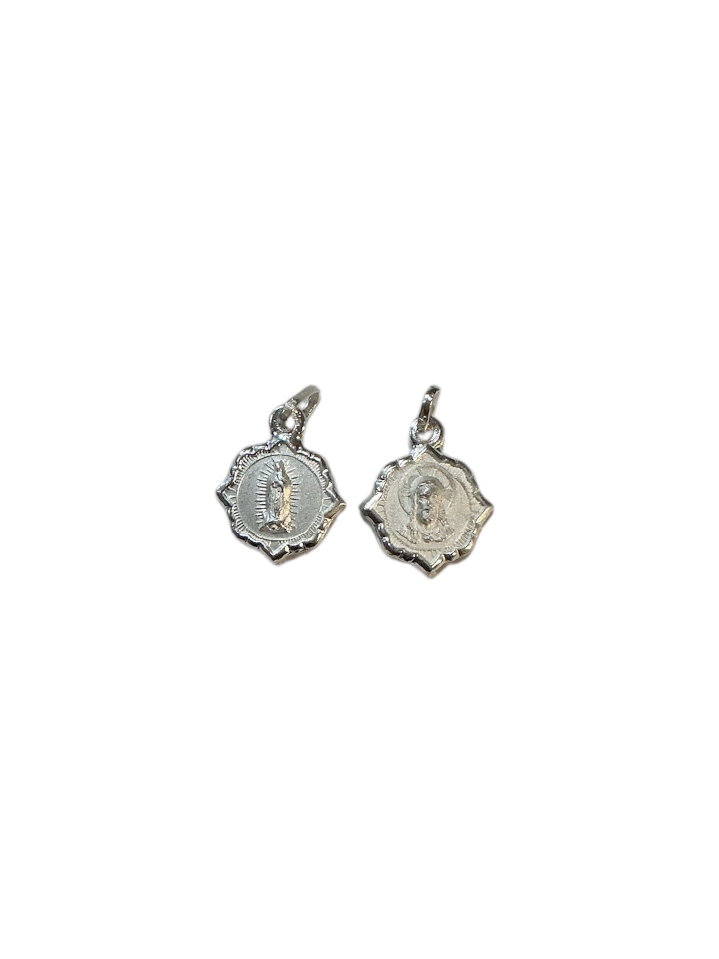 MEDALLA DE PLATA DEL SAGRADO CORAZÓN/V.GUADALUPE 0.5”