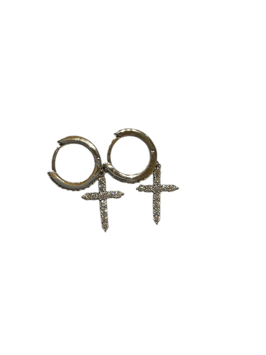 ARETES DE PLATA CON CRUZ 1.10”