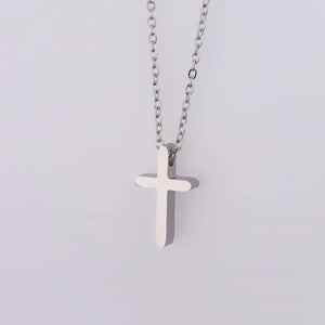 Collar Con Colgante De Cruz Pulido