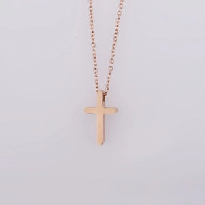 Collar Con Colgante De Cruz Pulido