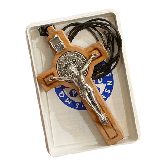 NECKLACE CRUCIFIX ST BENEDICT